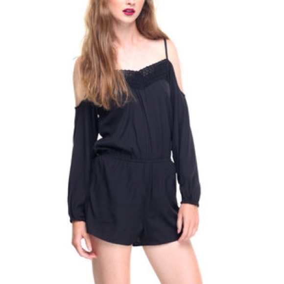 Crochet Front Cold Shoulder Romper - Picture 1 of 4